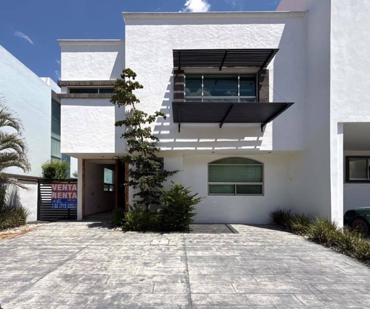 Casa En Renta,Casa Fuerte,Casa Fuerte, Paseo del Vigia S/N 72, Tlajomulco de Zúñiga, Jalisco 45645, 4 Habitaciones,5 Baños,Casa Fuerte, Paseo del Vigia,2,pgTfuYY