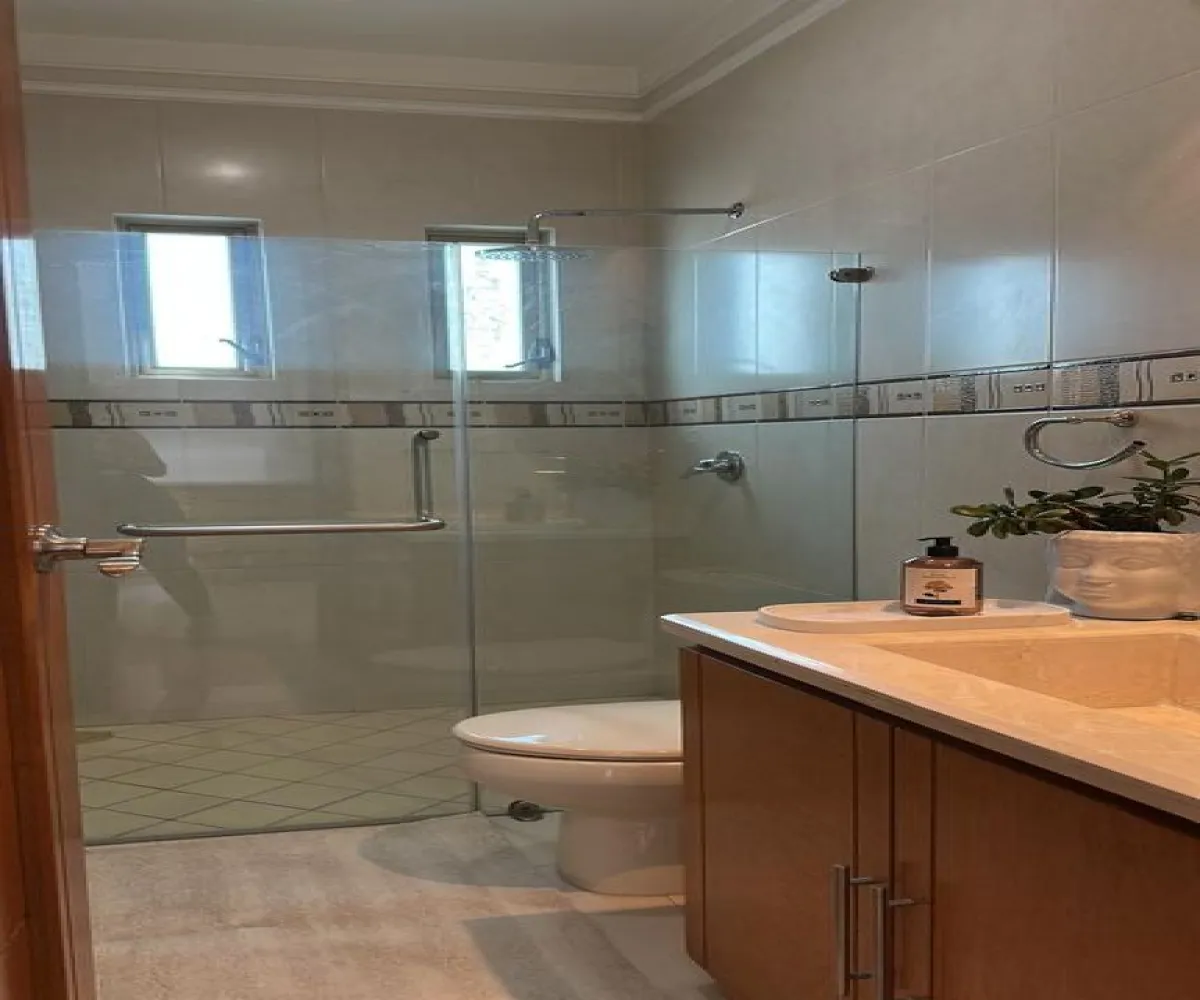 Casa En Renta,Valle Real,Águila 345, Zapopan, Jalisco 45136, 3 Habitaciones,5 Baños,Águila,1,pHjm40c