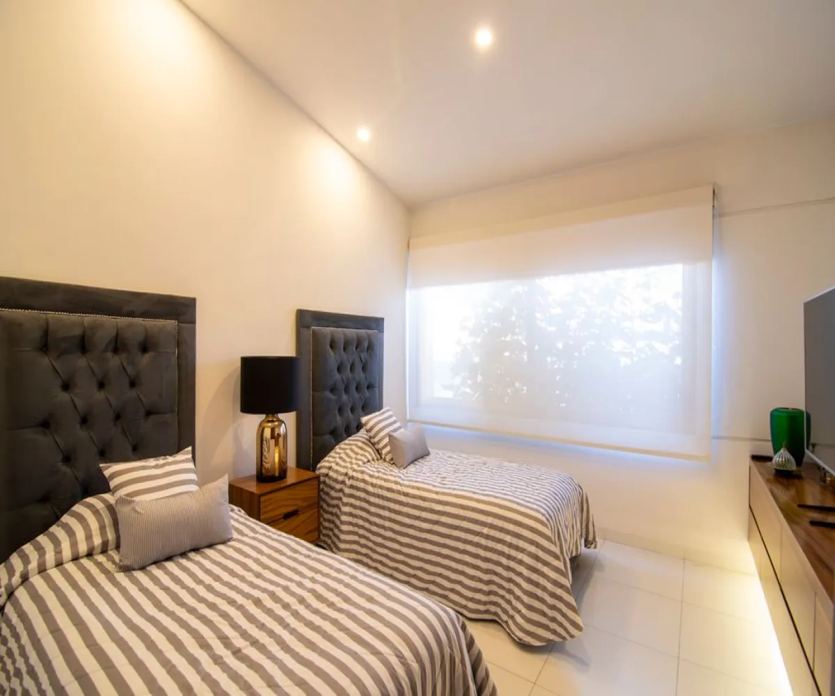 Casa En Venta,La Tijera,Avenida Nueva Galicia 1525 70, Tlajomulco de Zúñiga, Jalisco 45645, 4 Habitaciones,3 Baños,Avenida Nueva Galicia,1,pSwTAGL