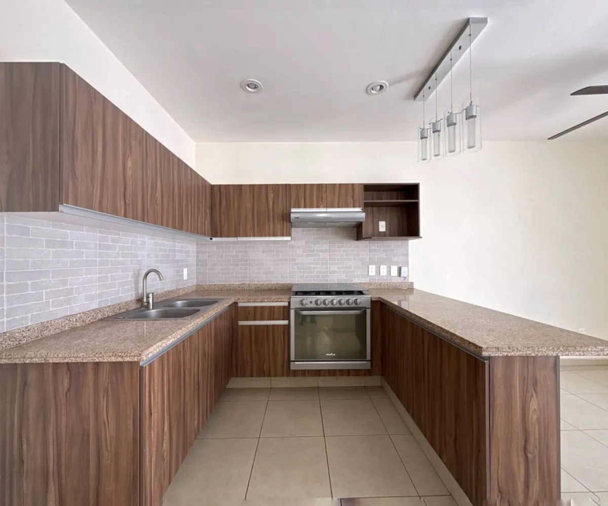 Casa En Venta,Las Grullas,Las Grullas S/N 15, Tlajomulco de Zúñiga, Jalisco 45645, 3 Habitaciones,3 Baños,Las Grullas,2,pGy0oKf