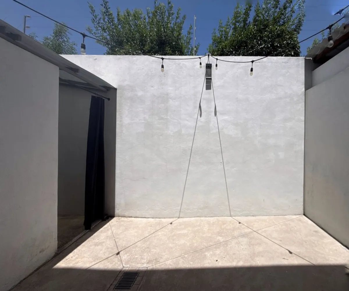 Casa En Venta,Las Grullas,Las Grullas S/N 15, Tlajomulco de Zúñiga, Jalisco 45645, 3 Habitaciones,3 Baños,Las Grullas,2,pGy0oKf
