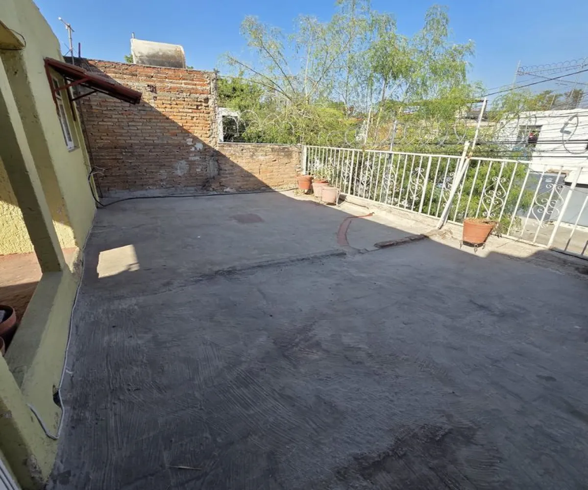 Casa En Venta,Benito Juárez,Calle Malecón 715, Guadalajara, Jalisco 44770, 5 Habitaciones,2 Baños,Calle Malecón,1,pZ59JAY