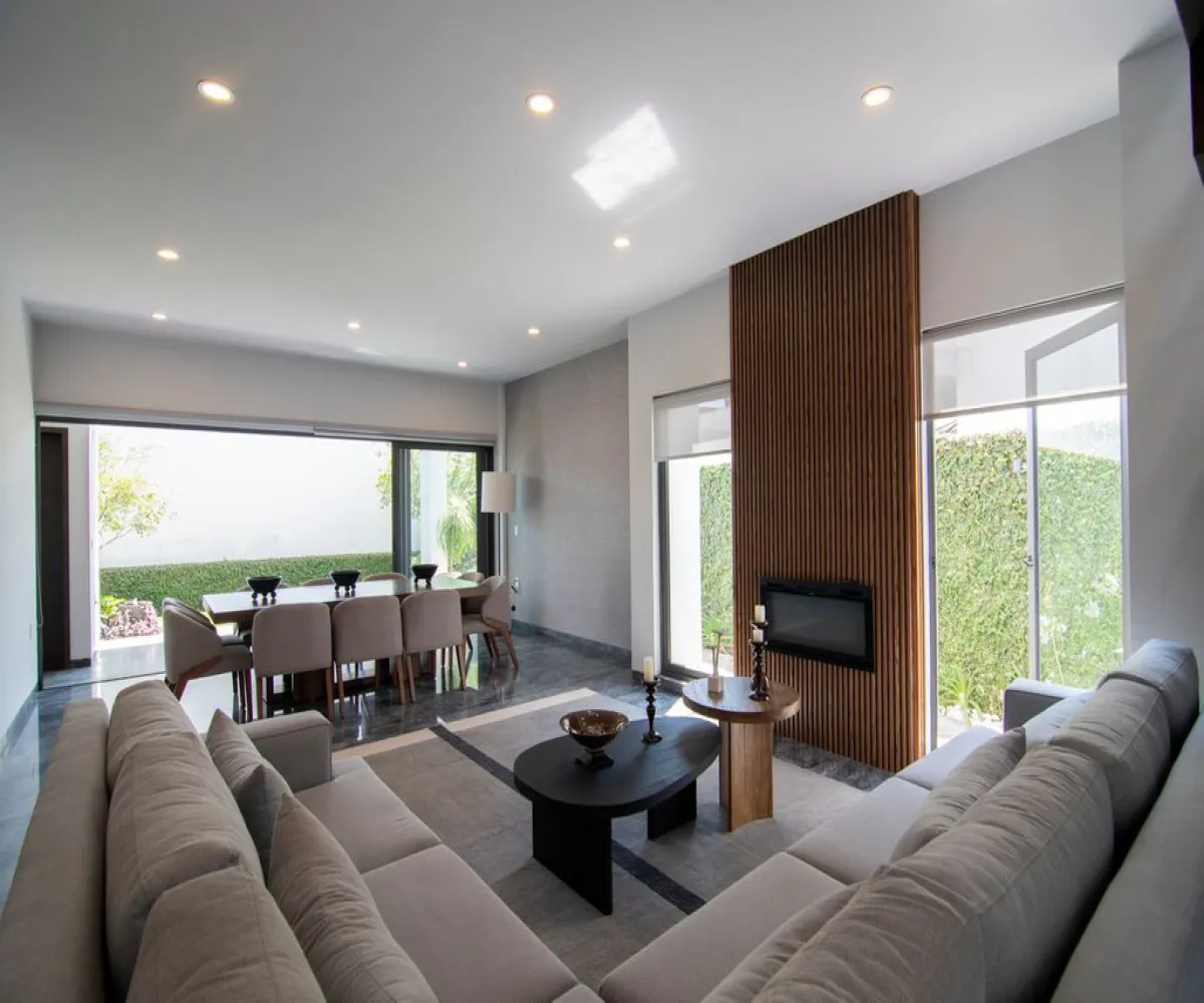 Casa En Venta,El Manantial,La Romana 222, Tlajomulco de Zúñiga, Jalisco 45645, 4 Habitaciones,4 Baños,La Romana,1,pjTdCR4