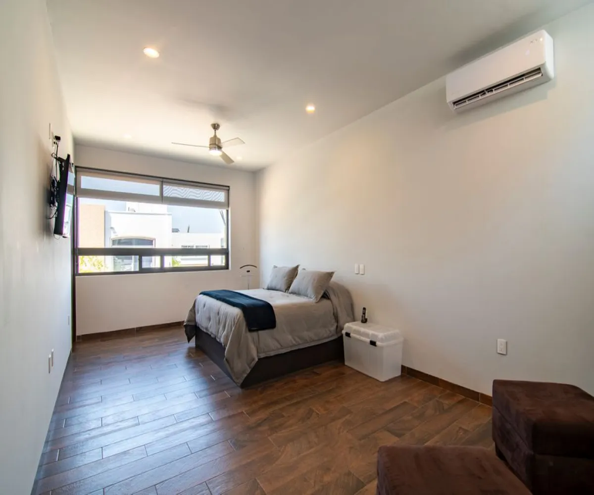 Casa En Venta,El Manantial,La Romana 222, Tlajomulco de Zúñiga, Jalisco 45645, 4 Habitaciones,4 Baños,La Romana,1,pjTdCR4
