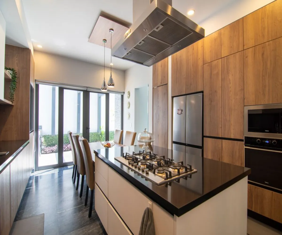 Casa En Venta,El Manantial,La Romana 222, Tlajomulco de Zúñiga, Jalisco 45645, 4 Habitaciones,4 Baños,La Romana,1,pjTdCR4