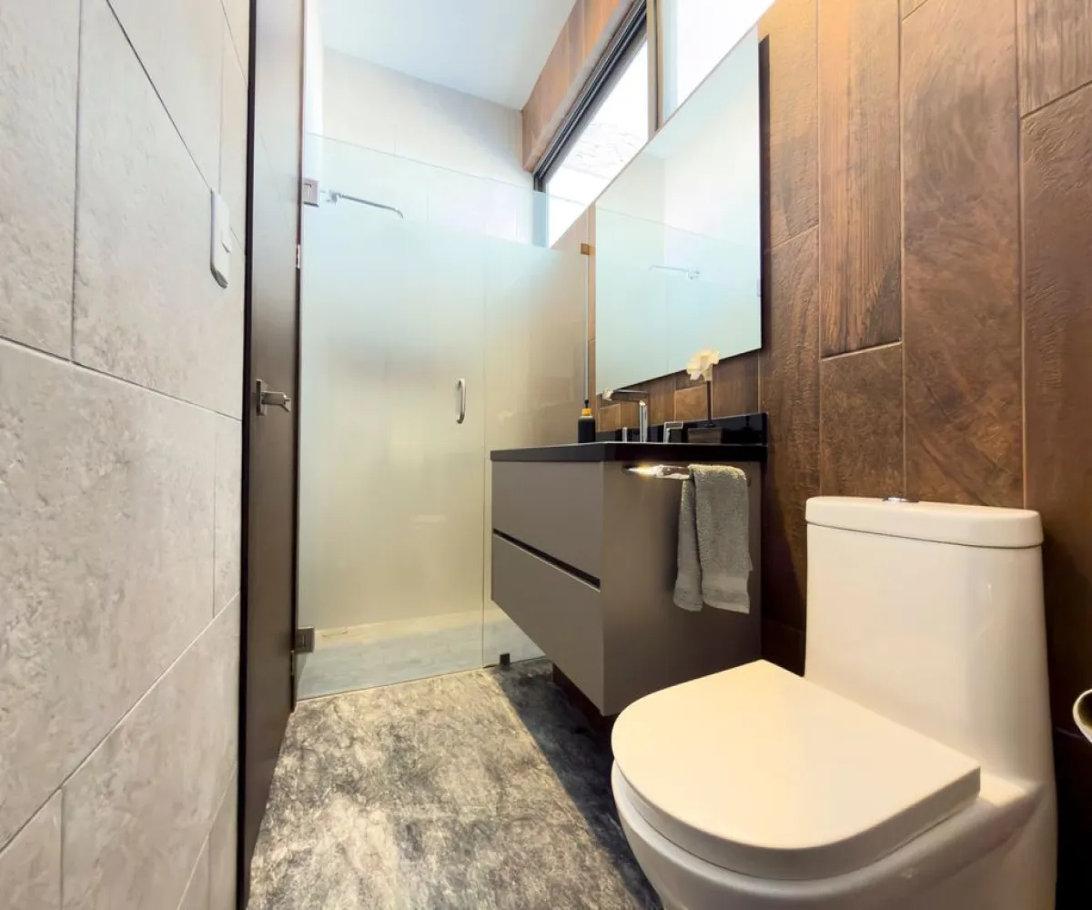 Casa En Venta,El Manantial,La Romana 222, Tlajomulco de Zúñiga, Jalisco 45645, 4 Habitaciones,4 Baños,La Romana,1,pjTdCR4