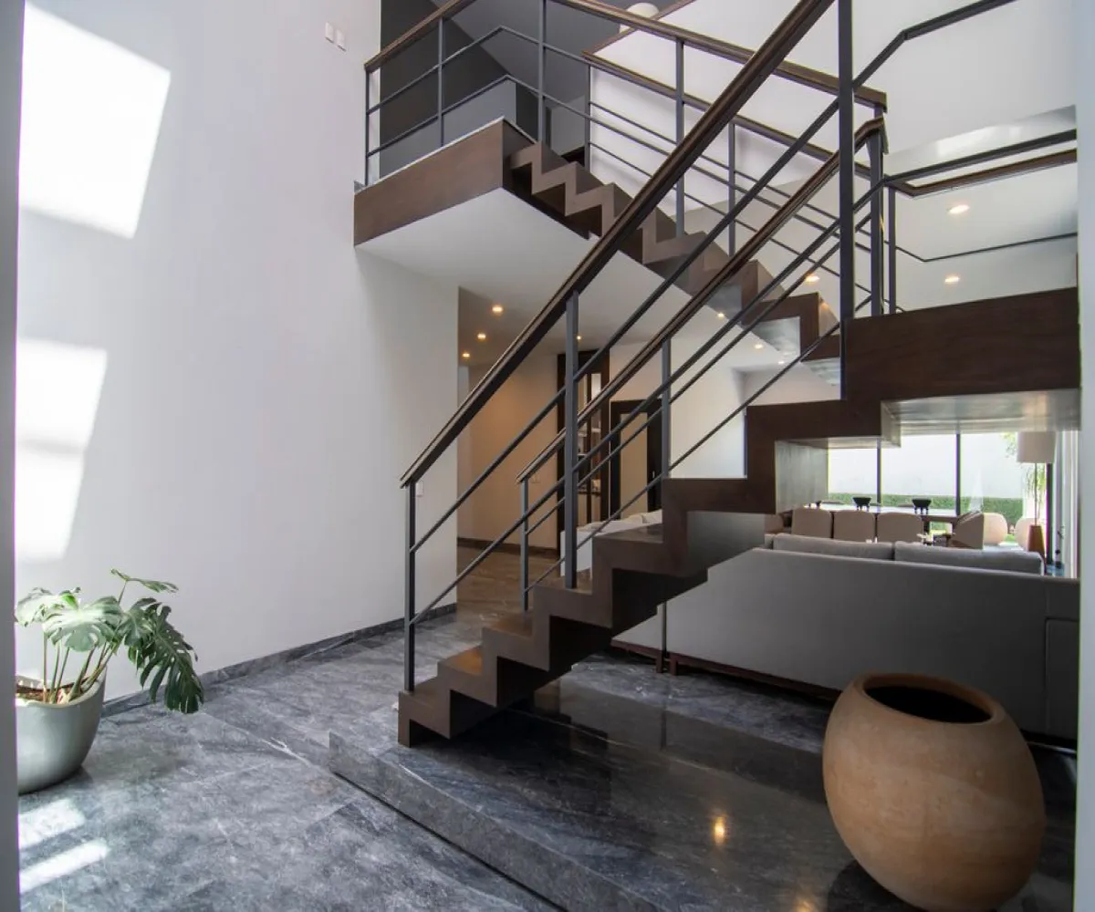 Casa En Venta,El Manantial,La Romana 222, Tlajomulco de Zúñiga, Jalisco 45645, 4 Habitaciones,4 Baños,La Romana,1,pjTdCR4