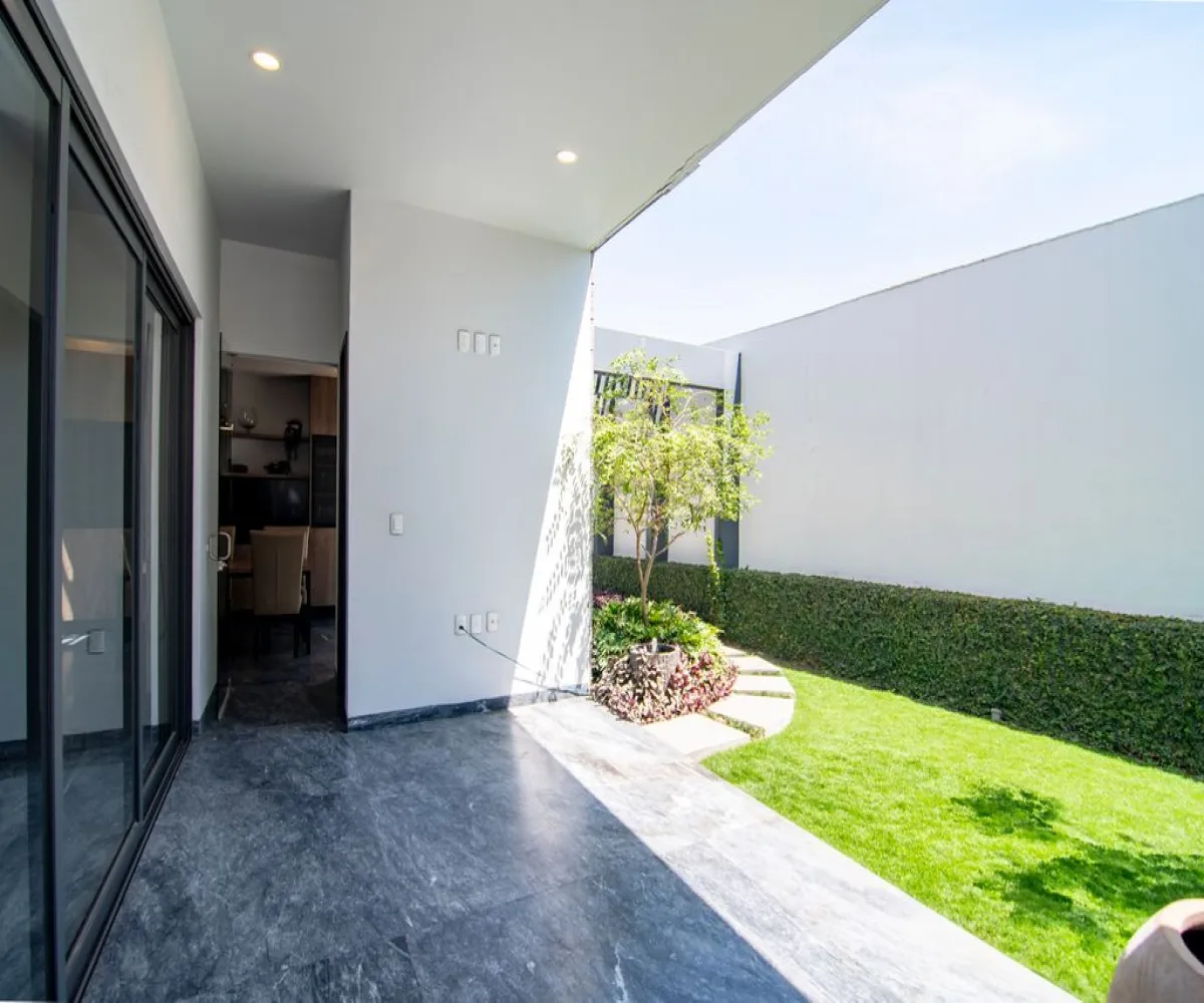 Casa En Venta,El Manantial,La Romana 222, Tlajomulco de Zúñiga, Jalisco 45645, 4 Habitaciones,4 Baños,La Romana,1,pjTdCR4