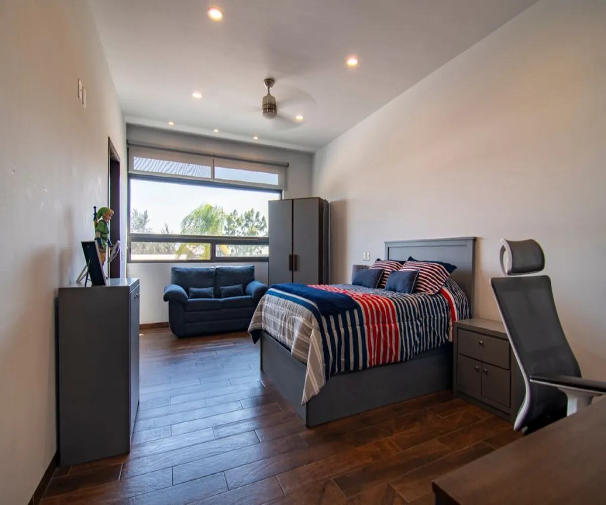 Casa En Venta,El Manantial,La Romana 222, Tlajomulco de Zúñiga, Jalisco 45645, 4 Habitaciones,4 Baños,La Romana,1,pjTdCR4