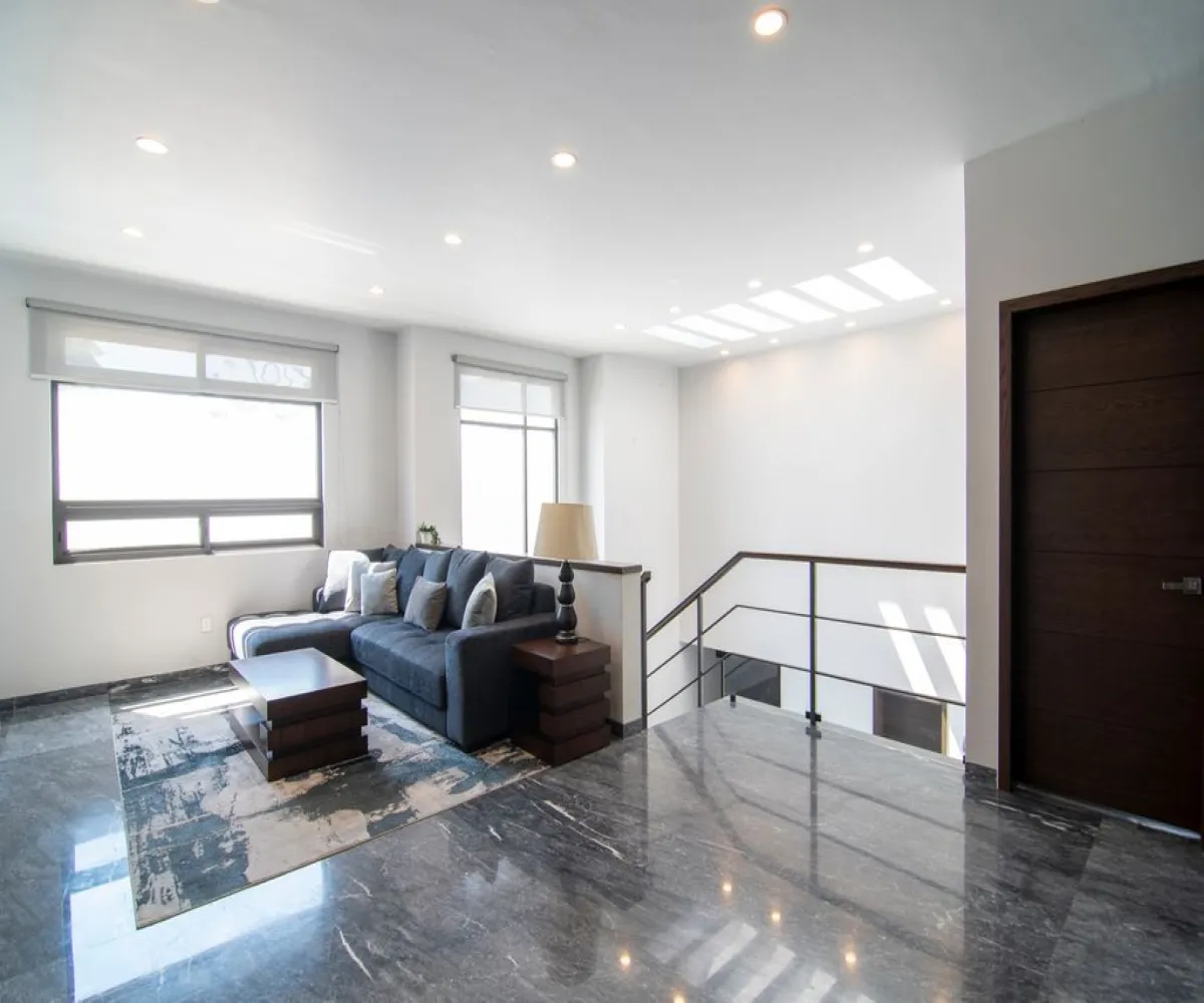 Casa En Venta,El Manantial,La Romana 222, Tlajomulco de Zúñiga, Jalisco 45645, 4 Habitaciones,4 Baños,La Romana,1,pjTdCR4