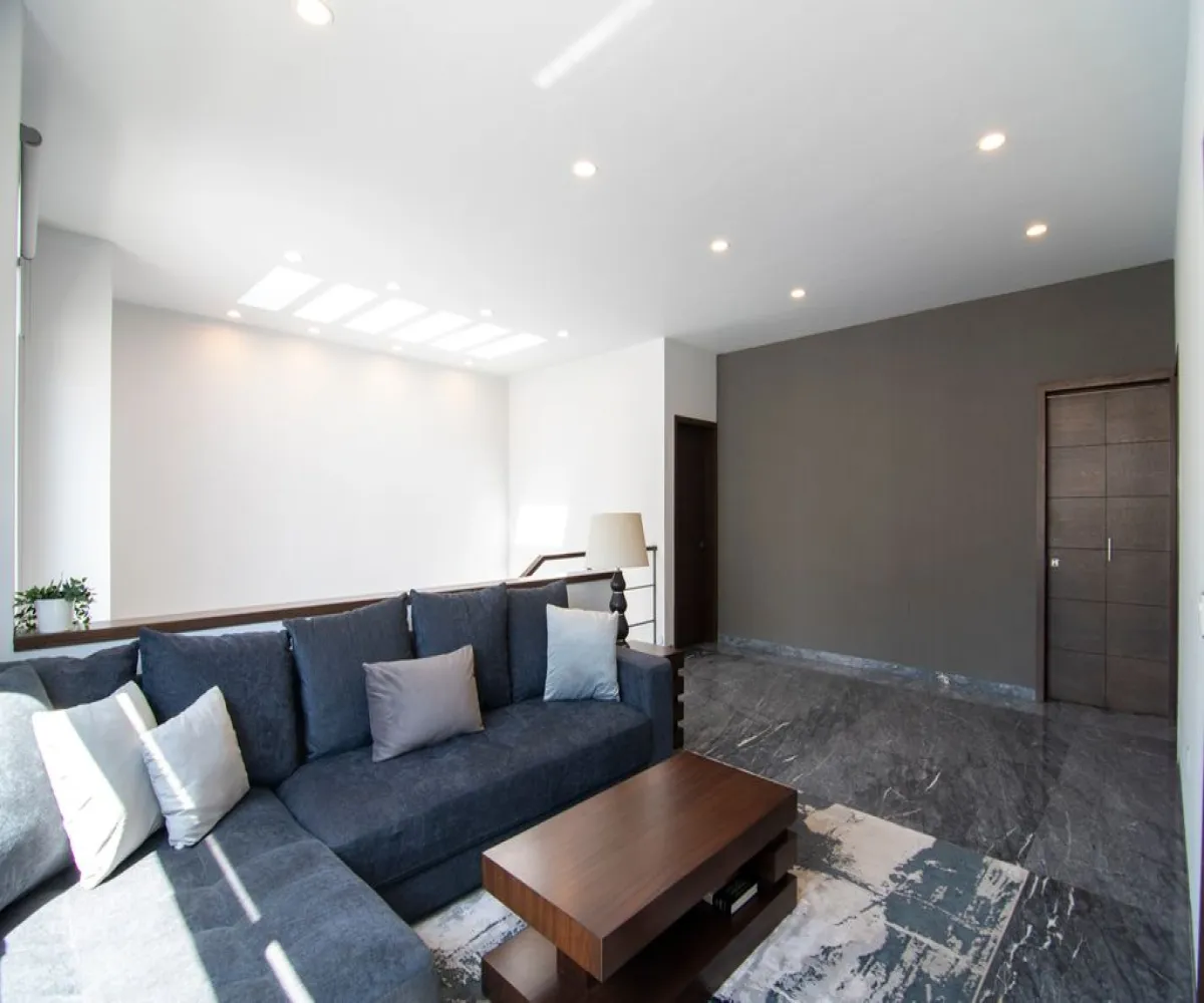 Casa En Venta,El Manantial,La Romana 222, Tlajomulco de Zúñiga, Jalisco 45645, 4 Habitaciones,4 Baños,La Romana,1,pjTdCR4