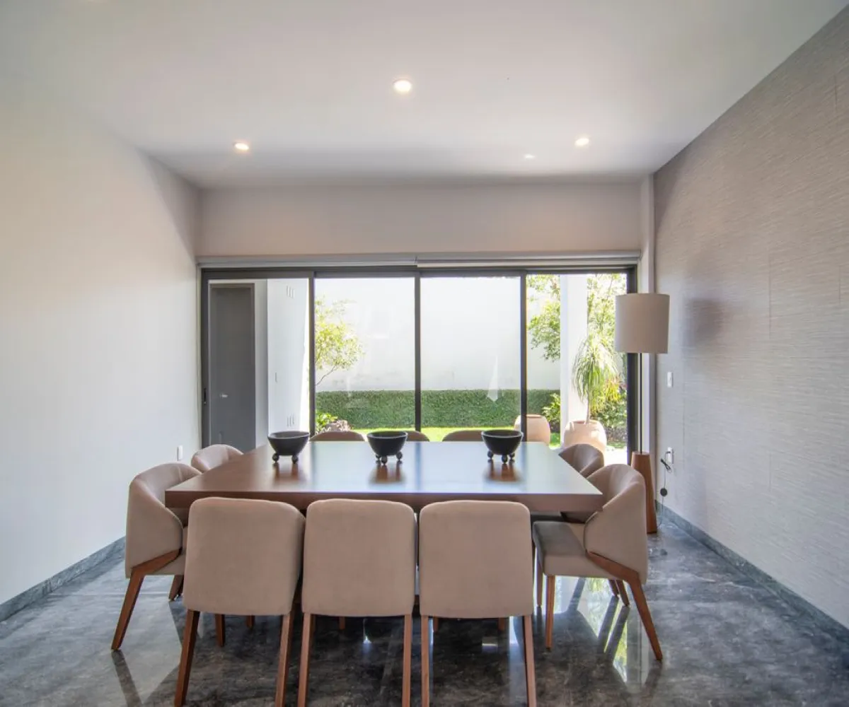 Casa En Venta,El Manantial,La Romana 222, Tlajomulco de Zúñiga, Jalisco 45645, 4 Habitaciones,4 Baños,La Romana,1,pjTdCR4