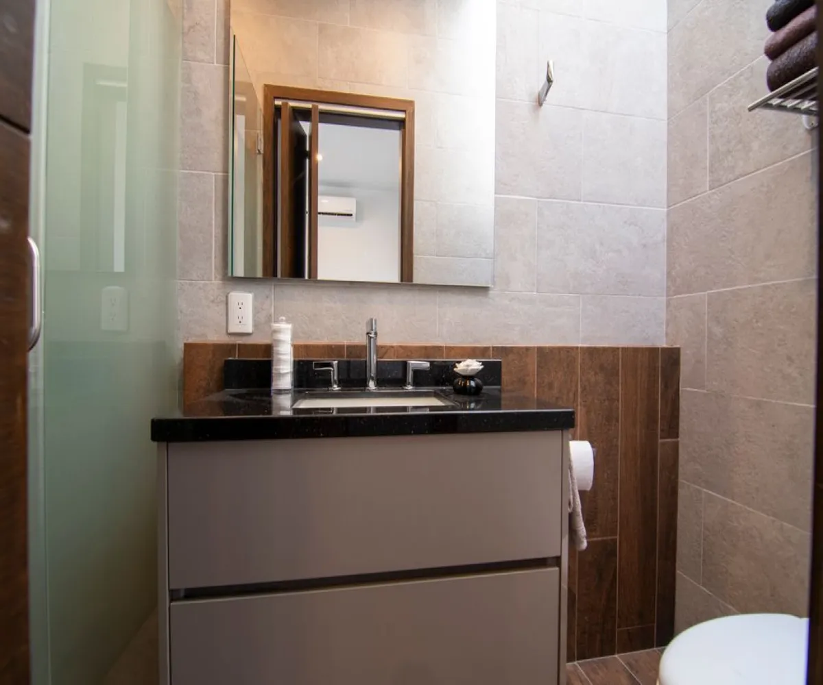 Casa En Venta,El Manantial,La Romana 222, Tlajomulco de Zúñiga, Jalisco 45645, 4 Habitaciones,4 Baños,La Romana,1,pjTdCR4