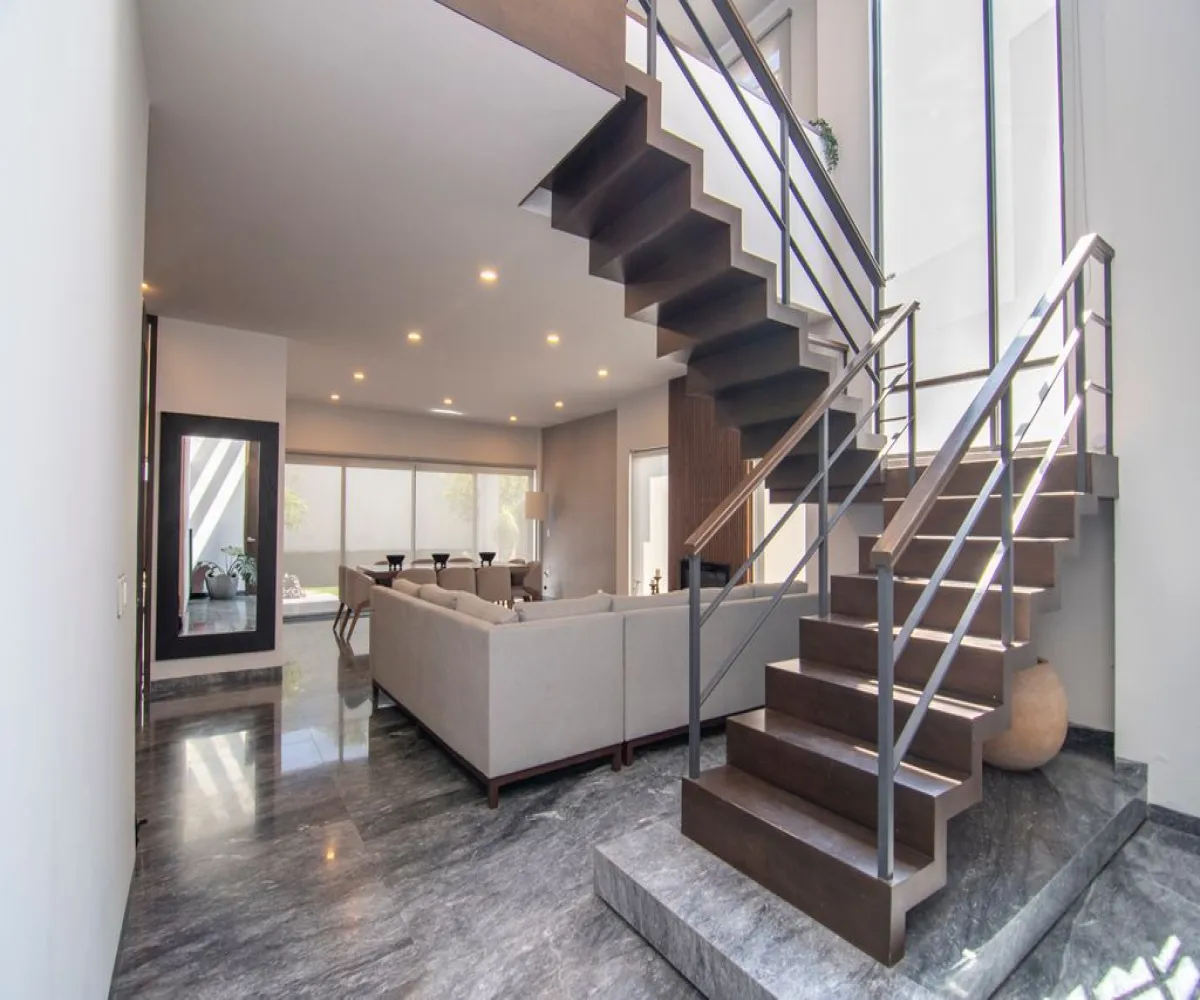Casa En Venta,El Manantial,La Romana 222, Tlajomulco de Zúñiga, Jalisco 45645, 4 Habitaciones,4 Baños,La Romana,1,pjTdCR4