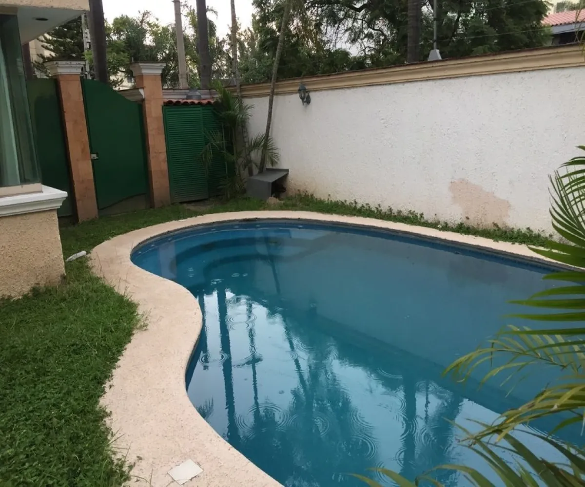 Casa En Venta,Avenida Topacio 2364, Guadalajara, Jalisco 44560, 5 Habitaciones,4 Baños,Avenida Topacio,2,ptShBxJ