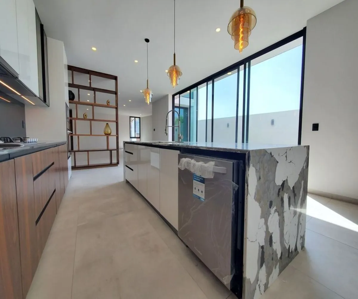 Casa En Venta,San Juan de Ocotán,Avenida Verona 7500, Zapopan, Jalisco 45110, 4 Habitaciones,5 Baños,Avenida Verona,3,p7Q8yRN