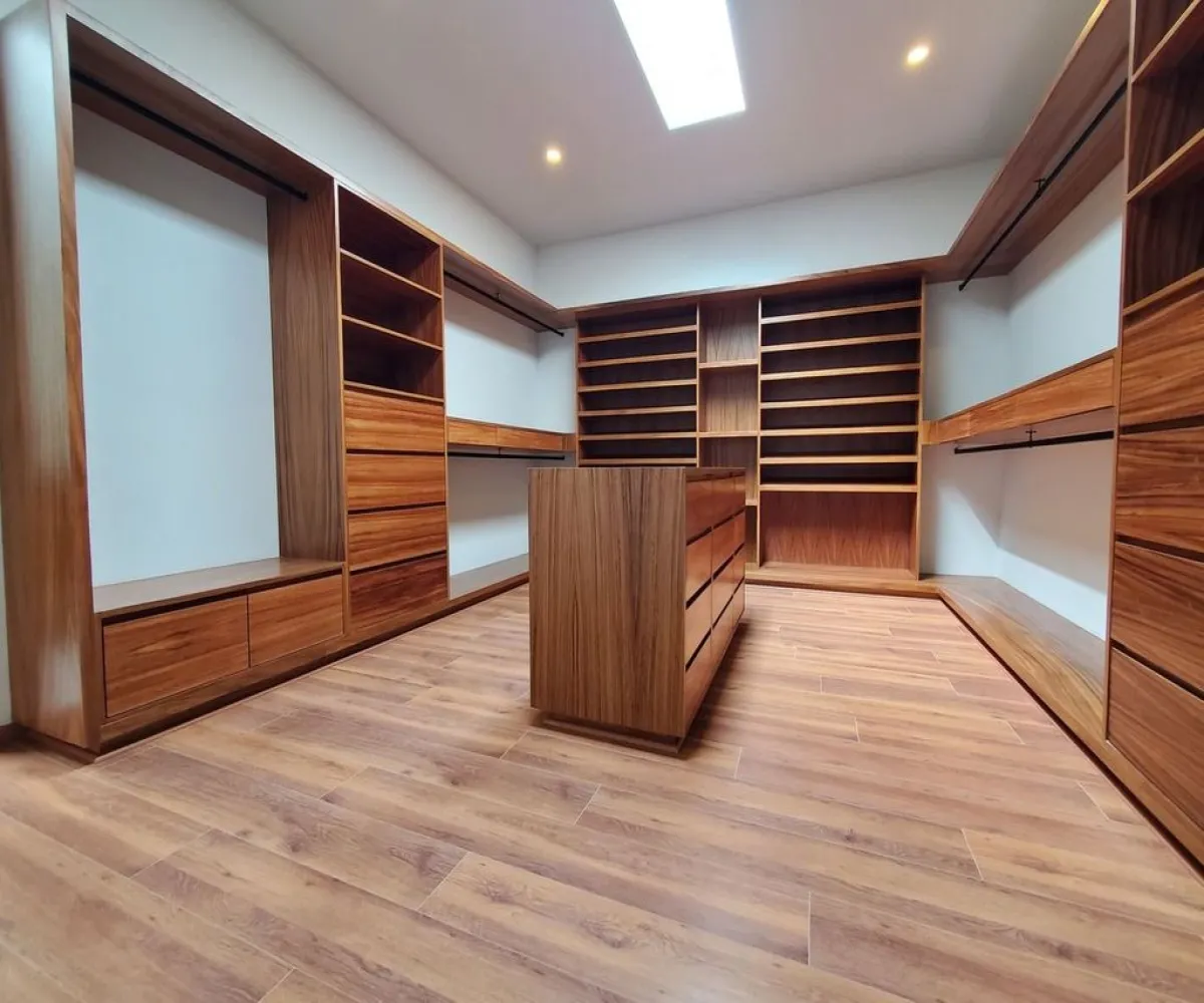 Casa En Venta,San Juan de Ocotán,Avenida Verona 7500, Zapopan, Jalisco 45110, 4 Habitaciones,5 Baños,Avenida Verona,3,p7Q8yRN