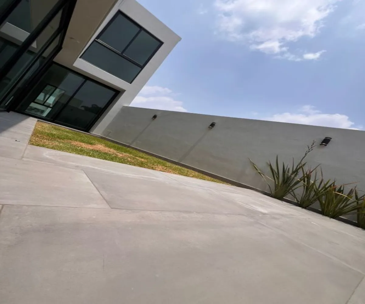 Casa En Venta,San Juan de Ocotán,Avenida Verona 7500, Zapopan, Jalisco 45110, 4 Habitaciones,5 Baños,Avenida Verona,3,p7Q8yRN