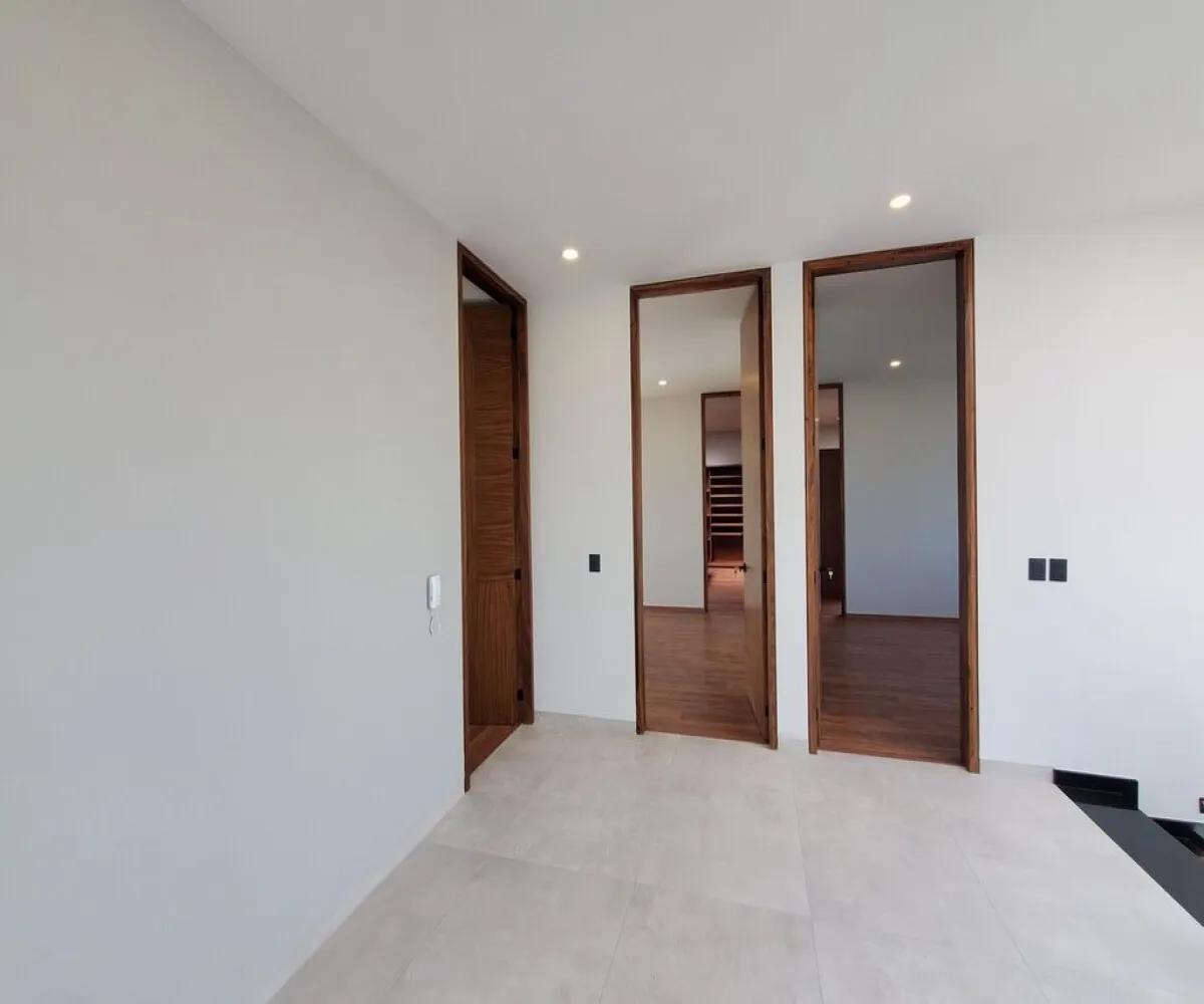 Casa En Venta,San Juan de Ocotán,Avenida Verona 7500, Zapopan, Jalisco 45110, 4 Habitaciones,5 Baños,Avenida Verona,3,p7Q8yRN
