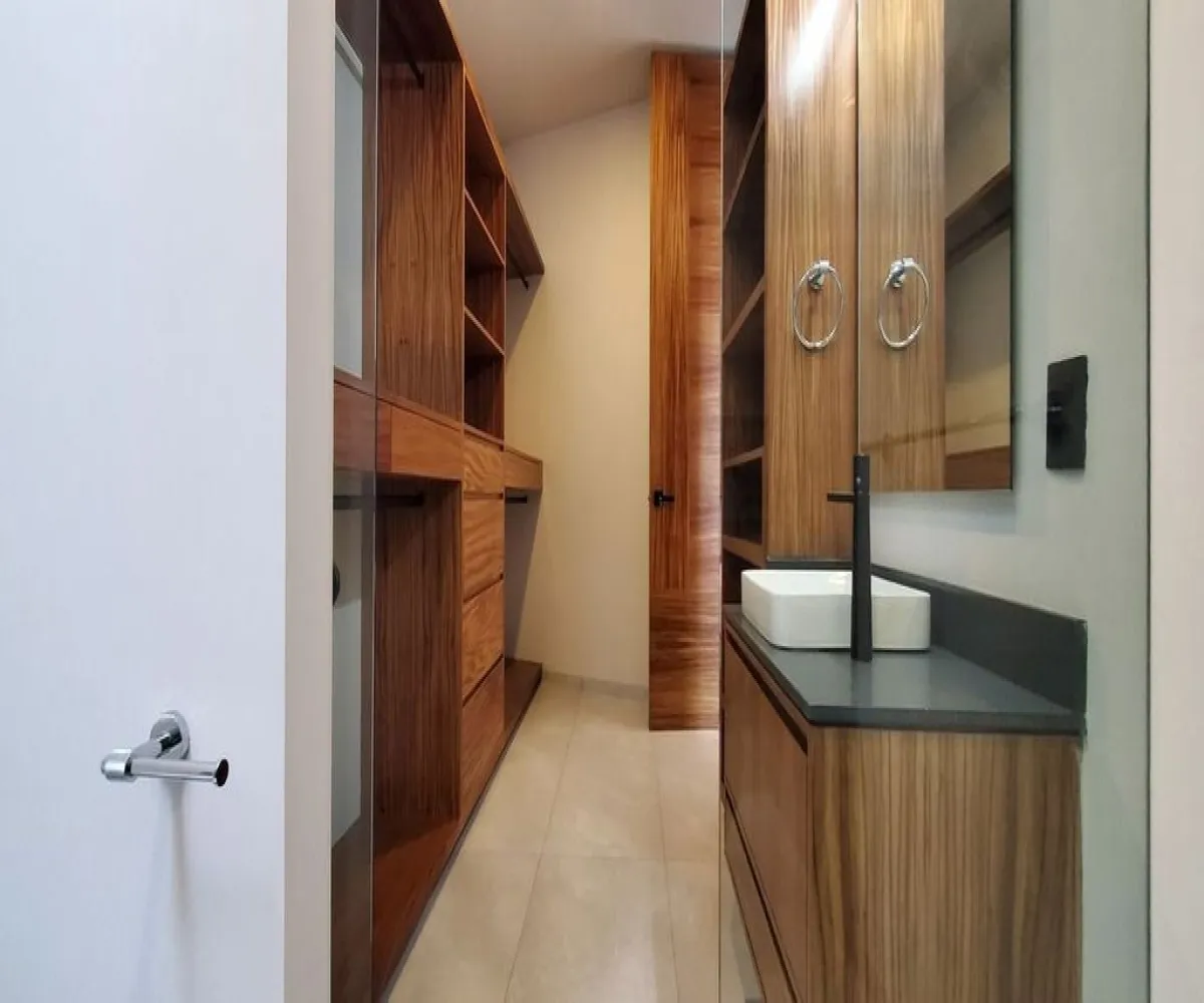 Casa En Venta,San Juan de Ocotán,Avenida Verona 7500, Zapopan, Jalisco 45110, 4 Habitaciones,4 Baños,Avenida Verona,3,pj7UVtZ