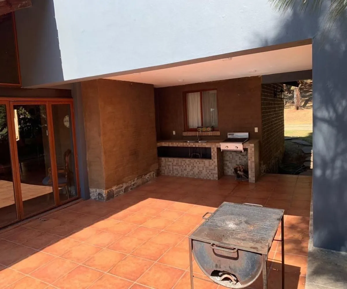 Casa En Venta,Tapalpa Country Club,Villa 3 amigos S/N, Tapalpa, Jalisco, 3 Habitaciones,2 Baños,Villa 3 amigos,1,pJ04UED