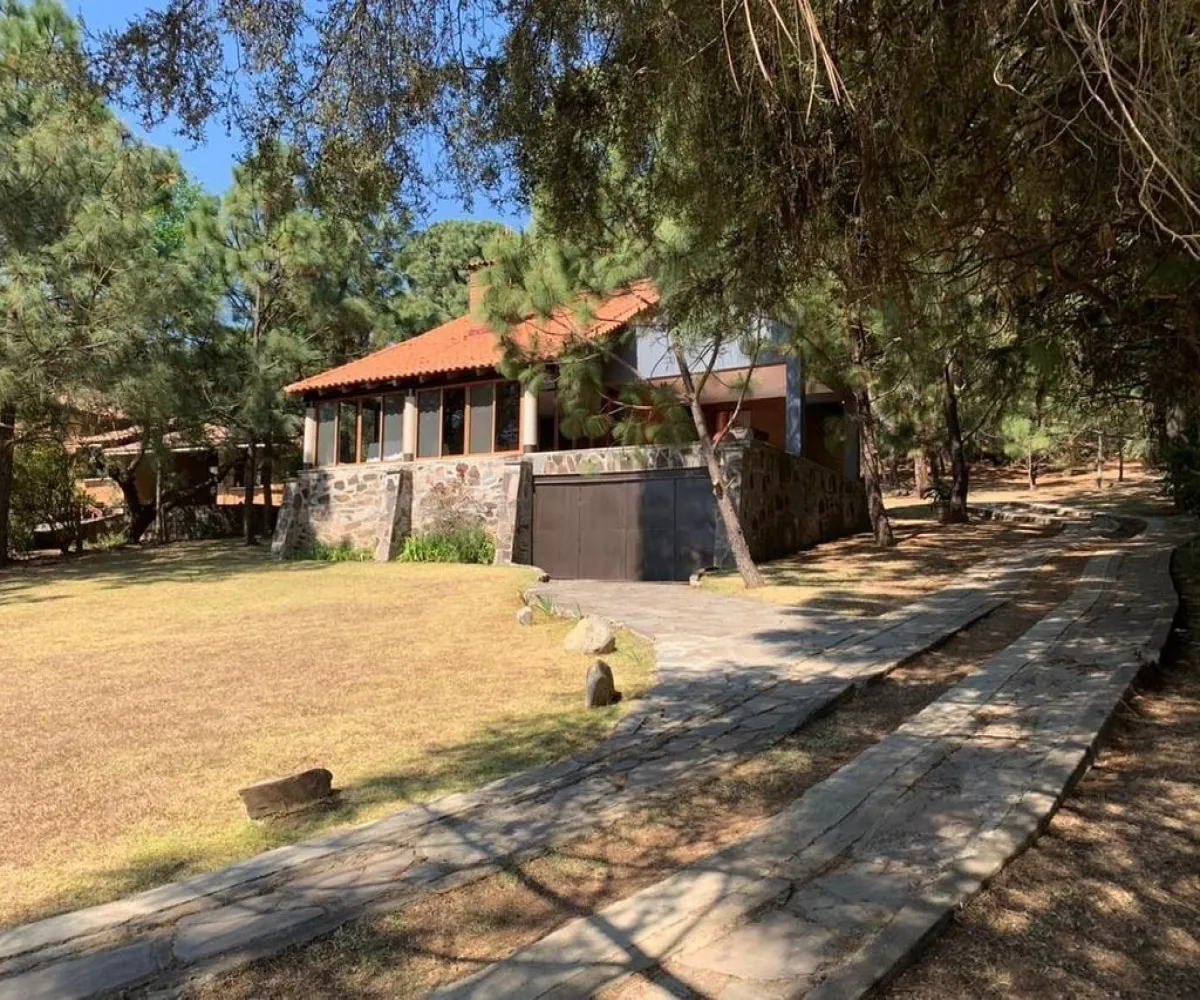 Casa En Venta,Tapalpa Country Club,Villa 3 amigos S/N, Tapalpa, Jalisco, 3 Habitaciones,2 Baños,Villa 3 amigos,1,pJ04UED