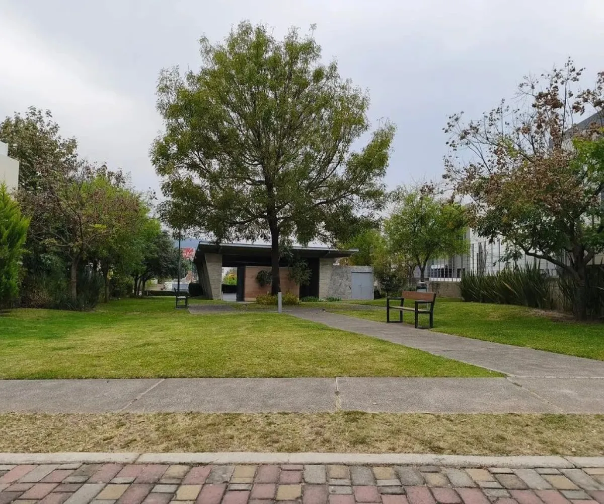 Casa En Venta,Bosques Vallarta,Circuito del Bosque 174, Zapopan, Jalisco 45134, 4 Habitaciones,3 Baños,Circuito del Bosque,1,pVRkosI