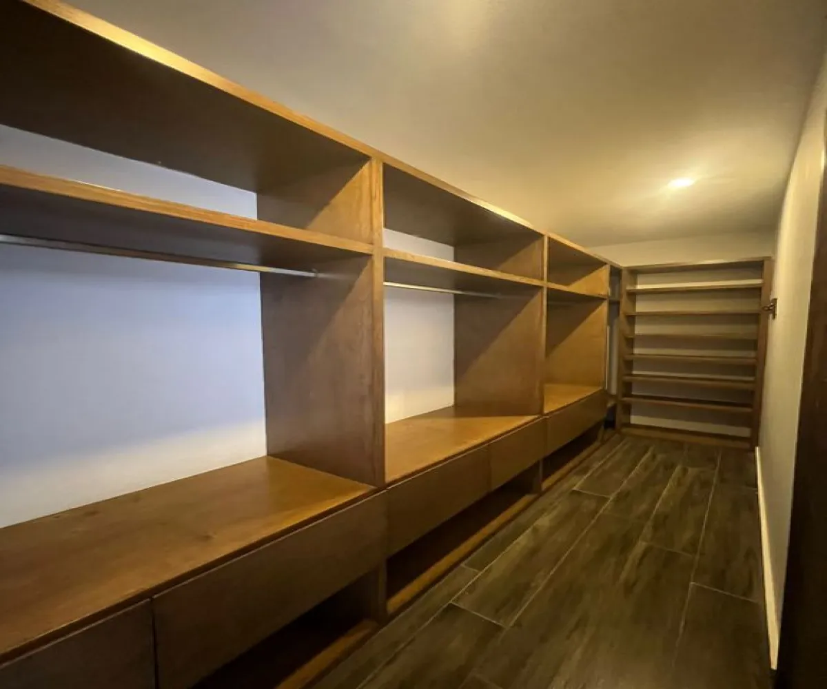 Casa En Venta,Bosques Vallarta,Circuito del Bosque 174, Zapopan, Jalisco 45134, 4 Habitaciones,3 Baños,Circuito del Bosque,1,pVRkosI