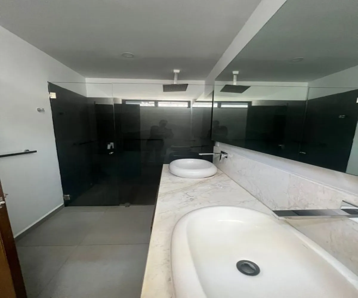 Casa En Venta,Bosques Vallarta,Circuito del Bosque 174, Zapopan, Jalisco 45134, 4 Habitaciones,3 Baños,Circuito del Bosque,1,pVRkosI