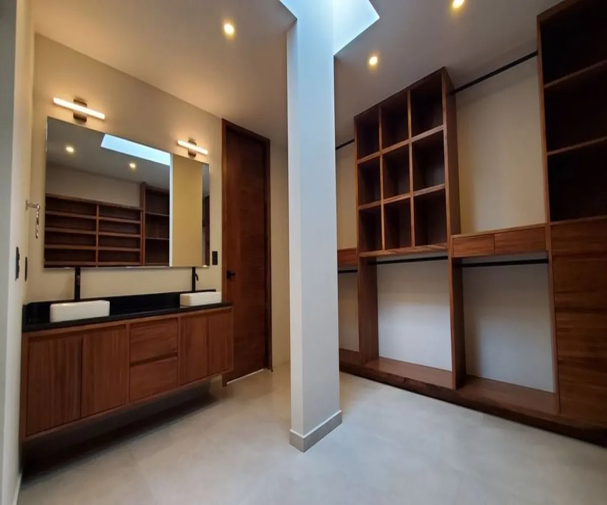 Casa En Venta,Valle Real,Paseo San Luis 2165, Zapopan, Jalisco 45019, 4 Habitaciones,4 Baños,Paseo San Luis,2,pvkK2Sn