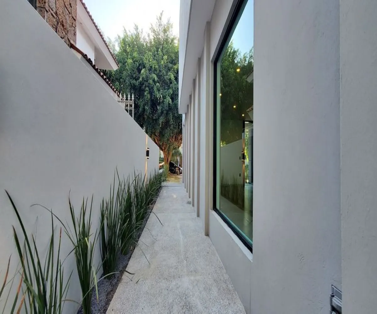 Casa En Venta,Valle Real,Paseo San Luis 2165, Zapopan, Jalisco 45019, 4 Habitaciones,4 Baños,Paseo San Luis,2,pvkK2Sn