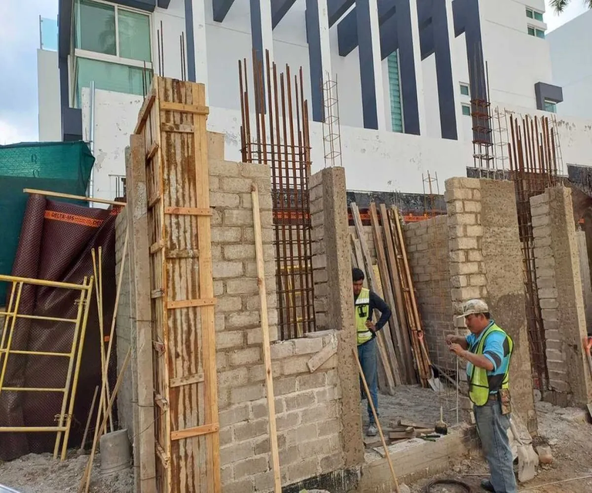 Casa En Venta,Vallarta Universidad,Avenida Juan Palomar y Arias 1249, Zapopan, Jalisco 45110, 5 Habitaciones,5 Baños,Avenida Juan Palomar y Arias,2,pQCfmNq