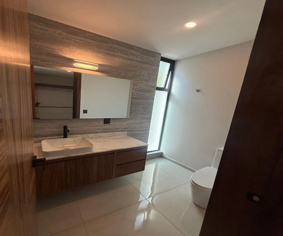 Casa En Venta,Puerta de Hierro,Vereda del Jilguero 99, Zapopan, Jalisco 45116, 4 Habitaciones,5 Baños,Vereda del Jilguero,1,pxHDaP4