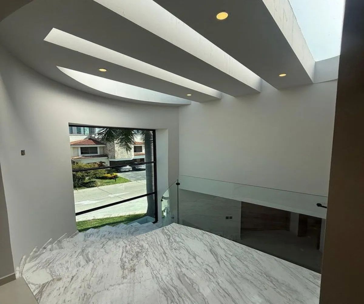 Casa En Venta,Puerta de Hierro,Vereda del Jilguero 99, Zapopan, Jalisco 45116, 4 Habitaciones,5 Baños,Vereda del Jilguero,1,pxHDaP4