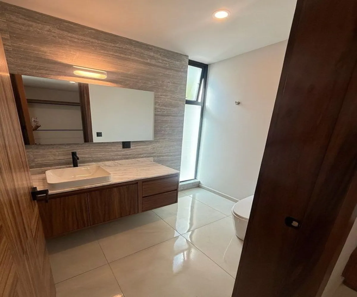 Casa En Venta,Puerta de Hierro,Vereda del Jilguero 99, Zapopan, Jalisco 45116, 4 Habitaciones,5 Baños,Vereda del Jilguero,1,pxHDaP4