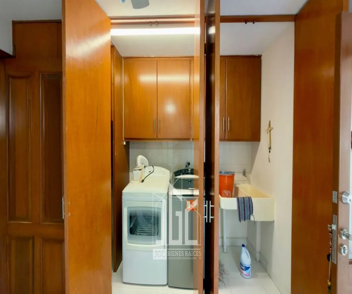 Casa En Venta,Colinas de San Javier,Avenida Acueducto 2405, Zapopan, Jalisco 45110, 3 Habitaciones,3 Baños,Avenida Acueducto,2,pvXGQs6