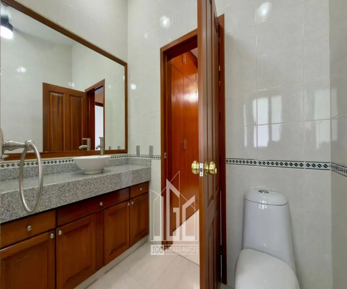 Casa En Venta,Colinas de San Javier,Avenida Acueducto 2405, Zapopan, Jalisco 45110, 3 Habitaciones,3 Baños,Avenida Acueducto,2,pvXGQs6
