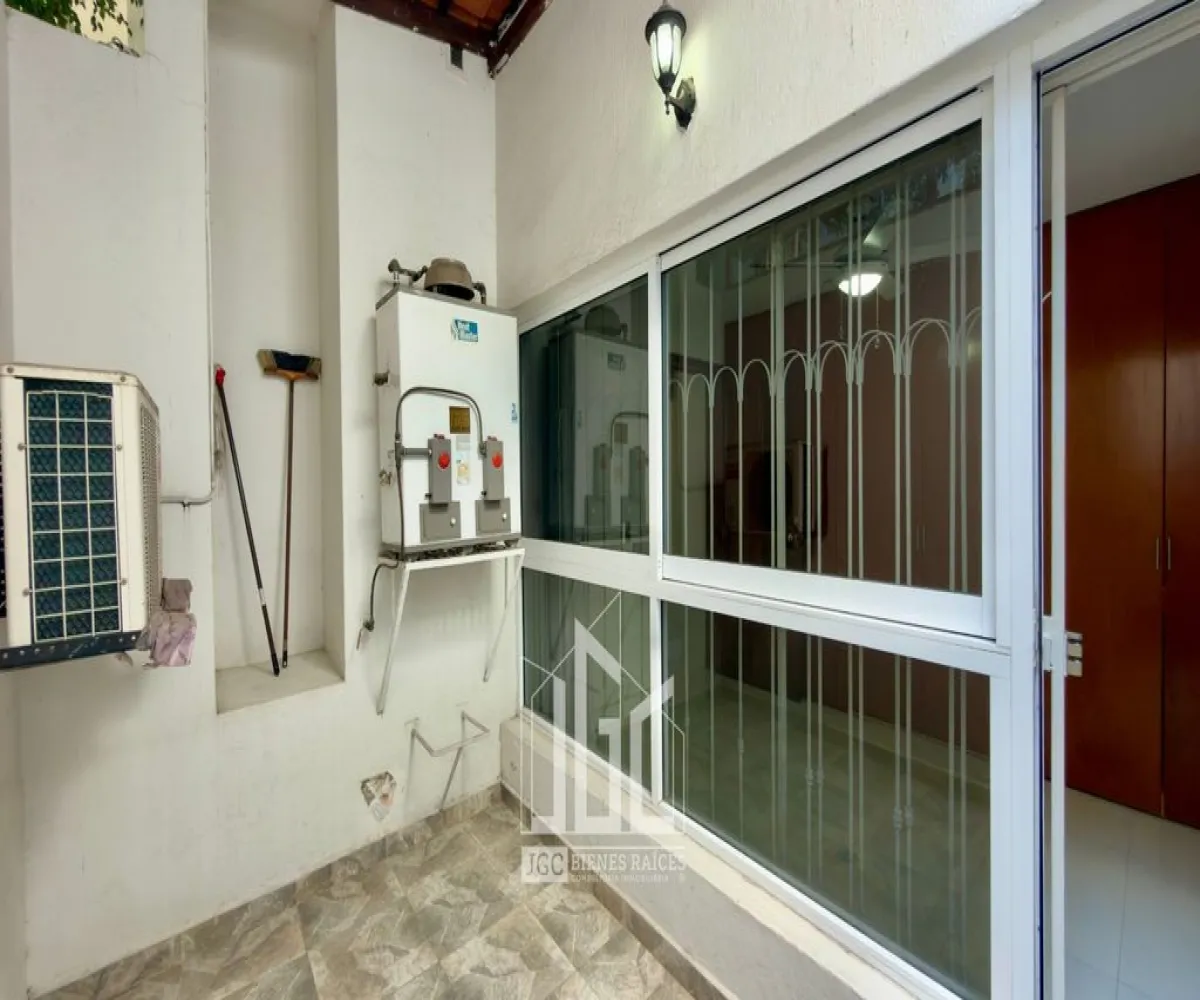 Casa En Venta,Colinas de San Javier,Avenida Acueducto 2405, Zapopan, Jalisco 45110, 3 Habitaciones,3 Baños,Avenida Acueducto,2,pvXGQs6