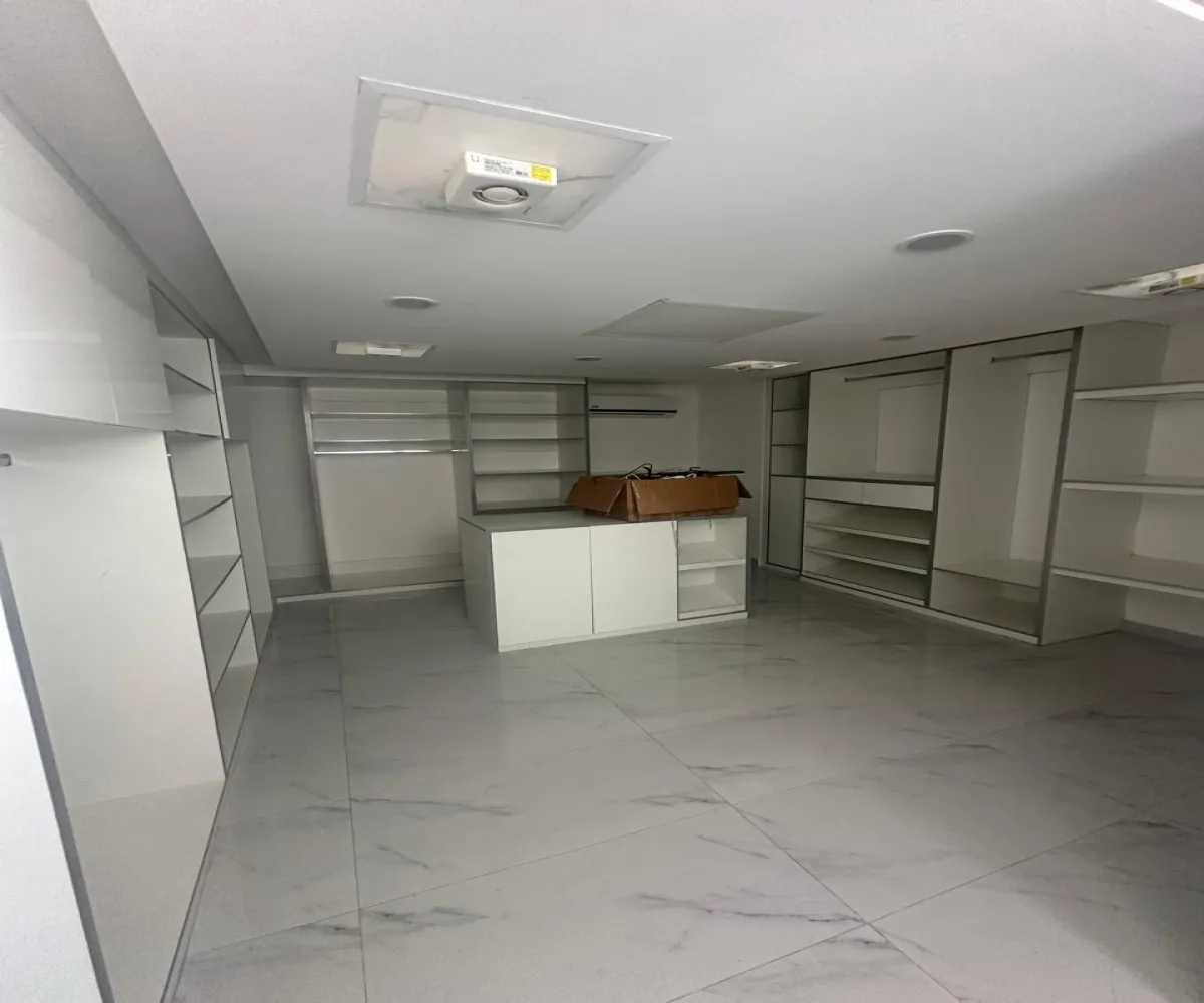 Casa En Venta,Valle Real,Av. Santa Margarita 4050, Zapopan, Jalisco 45019, 4 Habitaciones,3 Baños,NOVATERRA,Av. Santa Margarita,3,723320