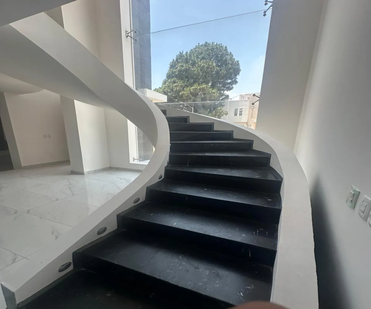 Casa En Venta,Valle Real,Av. Santa Margarita 4050, Zapopan, Jalisco 45019, 4 Habitaciones,3 Baños,NOVATERRA,Av. Santa Margarita,3,723320
