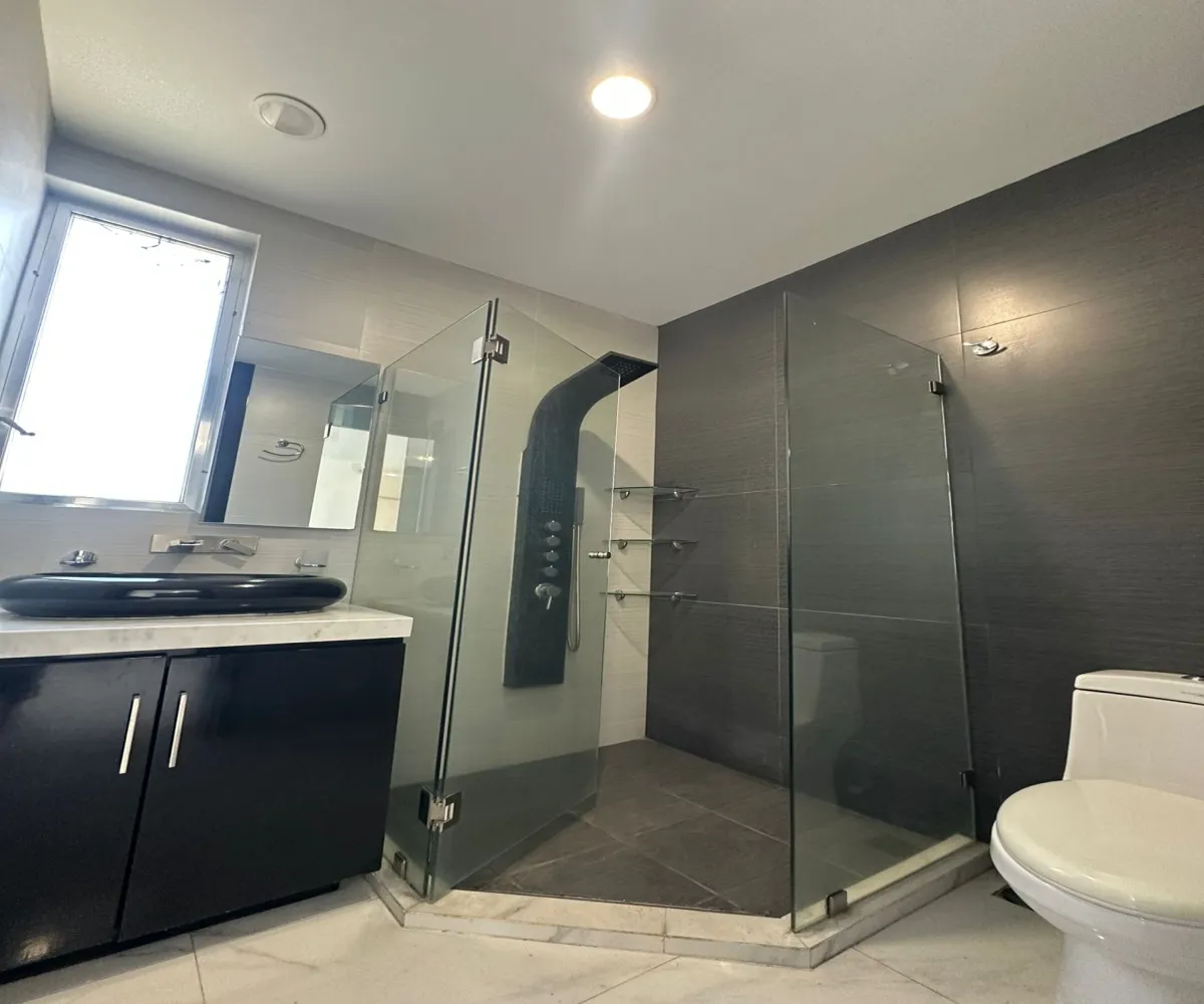 Casa En Venta,Valle Real,Av. Santa Margarita 4050, Zapopan, Jalisco 45019, 4 Habitaciones,3 Baños,NOVATERRA,Av. Santa Margarita,3,723320