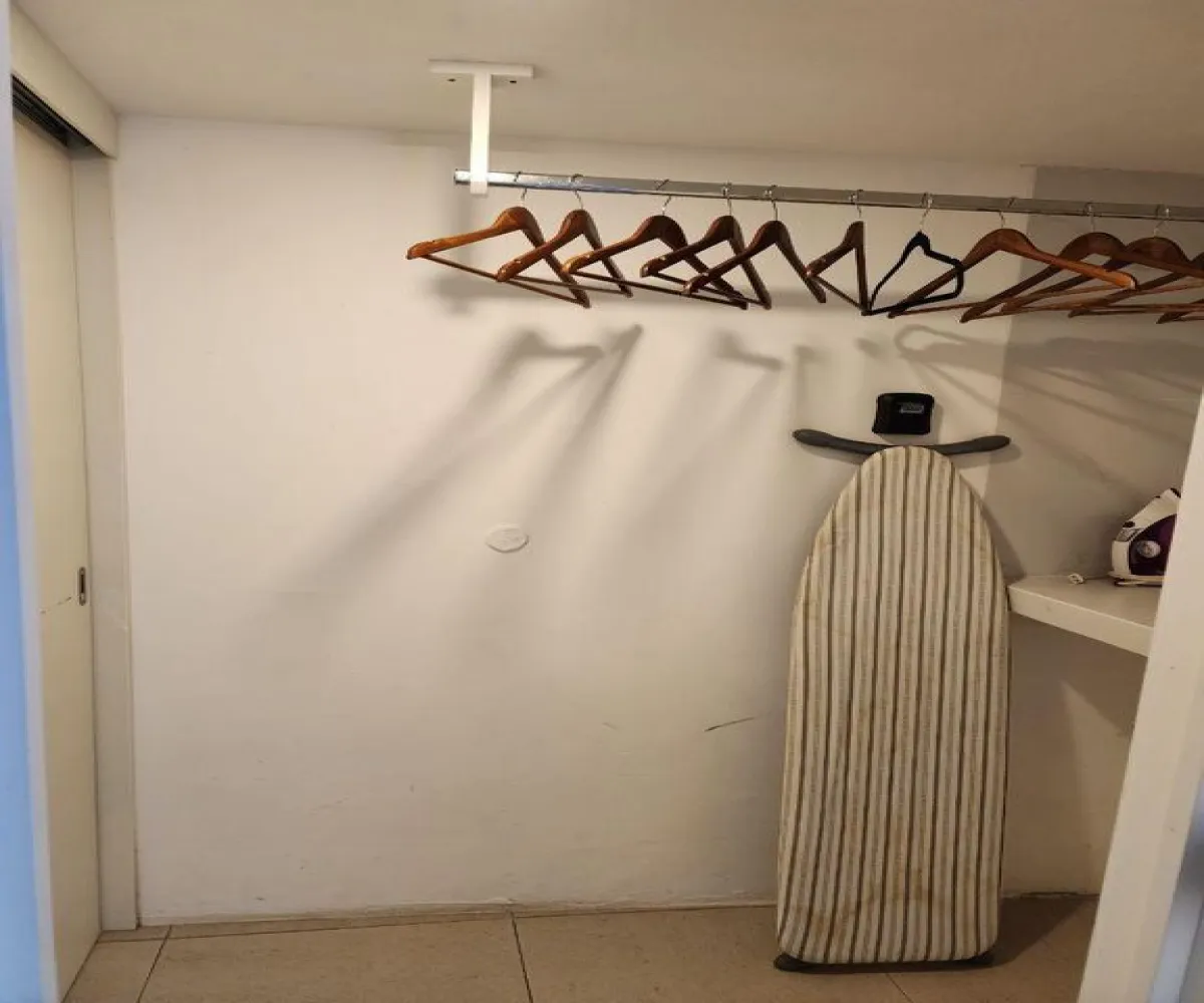 Departamento En Venta,Zona Centro,Juan Manuel 1036, Guadalajara, Jalisco 44100, 1 Cuarto,1 Baño,Juan Manuel,1,pmhs3VF