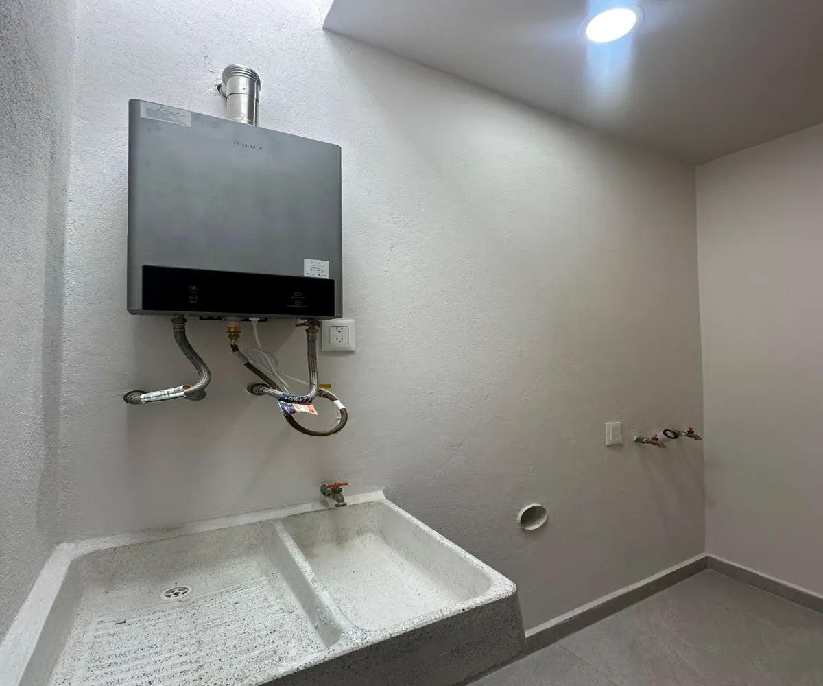 Casa En Venta,Santa Ana Tepetitlán,Camino a Sta. Ana Tepetitlán 1500, Zapopan, Jalisco 45230, 2 Habitaciones,2 Baños,Madeira Residencial,Camino a Sta. Ana Tepetitlán ,2,841205