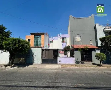 Casa En Venta,Jardines de La Paz,José Rubén Romero 991, Guadalajara, Jalisco 44860, 4 Habitaciones,2 Baños,José Rubén Romero ,2,pUEnTPJ