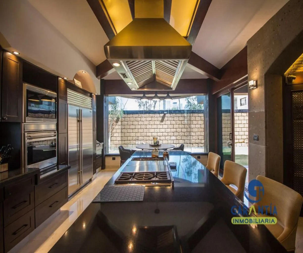 Casa En Venta,Puerta de Hierro,Blvd. Puerta de Hierro 5624, Zapopan, Jalisco 45116, 4 Habitaciones,5 Baños,Blvd. Puerta de Hierro,3,plNA0R6