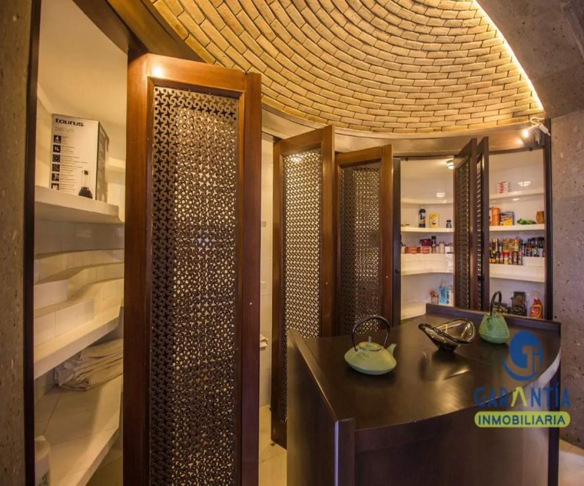 Casa En Venta,Puerta de Hierro,Blvd. Puerta de Hierro 5624, Zapopan, Jalisco 45116, 4 Habitaciones,5 Baños,Blvd. Puerta de Hierro,3,plNA0R6