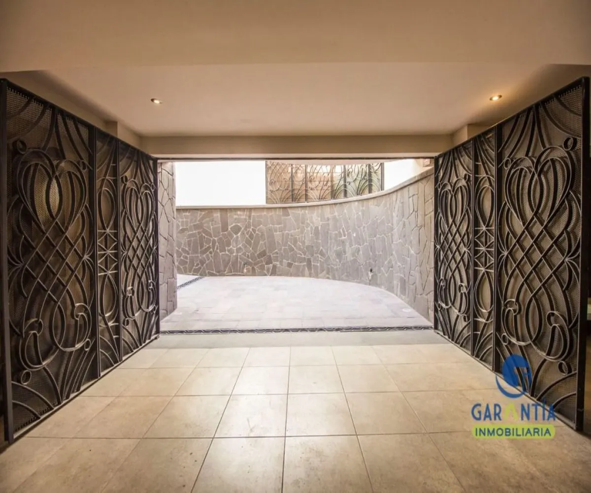 Casa En Venta,Puerta de Hierro,Blvd. Puerta de Hierro 5624, Zapopan, Jalisco 45116, 4 Habitaciones,5 Baños,Blvd. Puerta de Hierro,3,plNA0R6