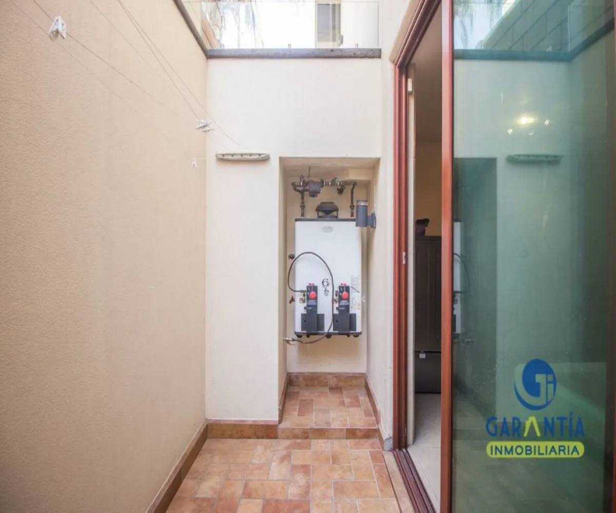 Casa En Venta,Puerta de Hierro,Blvd. Puerta de Hierro 5624, Zapopan, Jalisco 45116, 4 Habitaciones,5 Baños,Blvd. Puerta de Hierro,3,plNA0R6