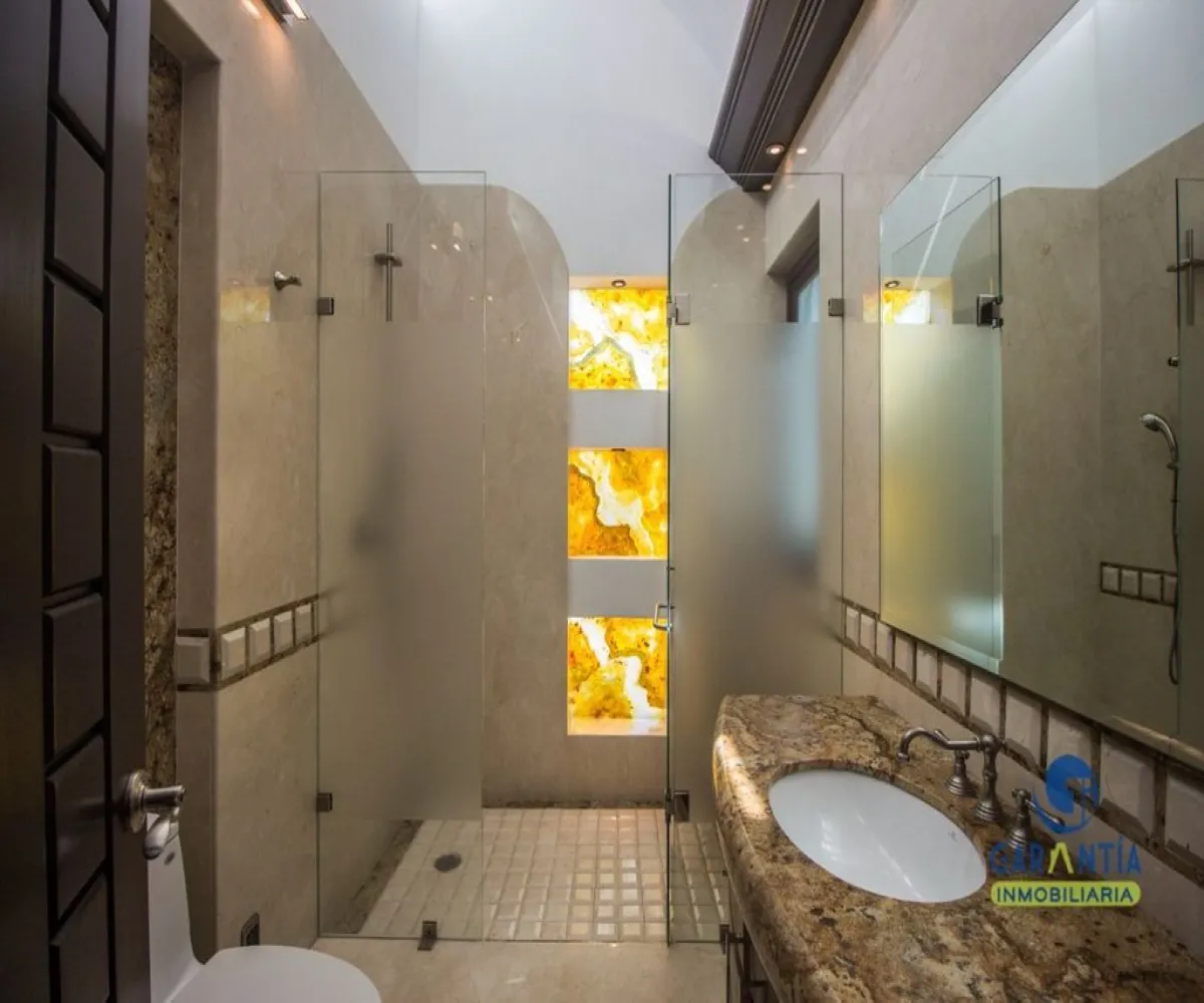 Casa En Venta,Puerta de Hierro,Blvd. Puerta de Hierro 5624, Zapopan, Jalisco 45116, 4 Habitaciones,5 Baños,Blvd. Puerta de Hierro,3,plNA0R6