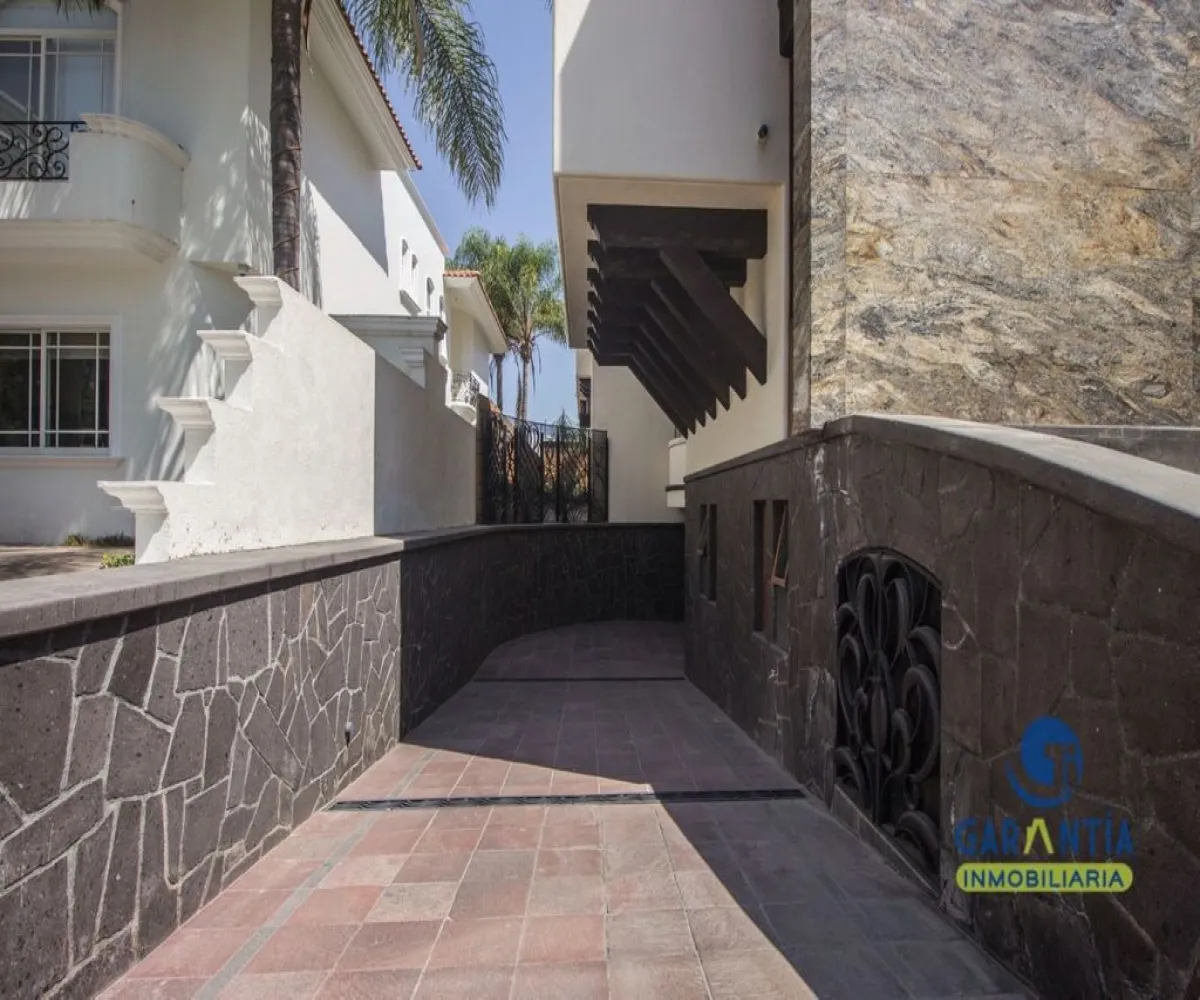 Casa En Venta,Puerta de Hierro,Blvd. Puerta de Hierro 5624, Zapopan, Jalisco 45116, 4 Habitaciones,5 Baños,Blvd. Puerta de Hierro,3,plNA0R6